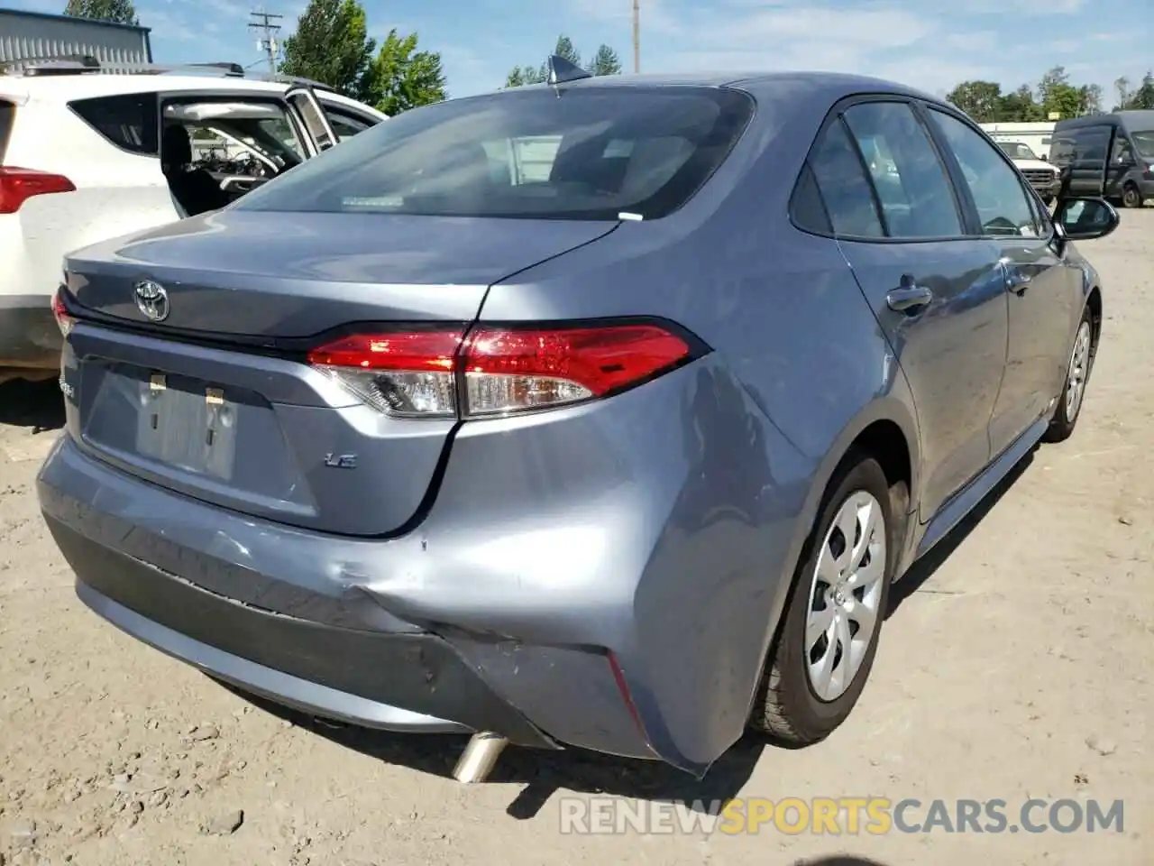 4 Photograph of a damaged car 5YFEPRAE9LP121006 TOYOTA COROLLA 2020