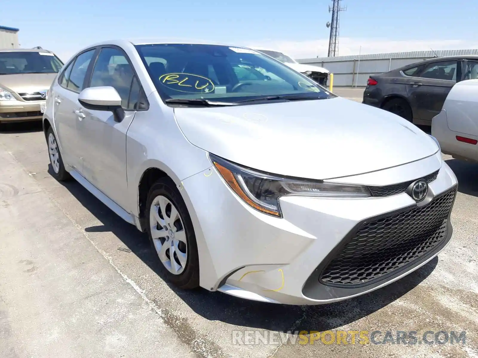 1 Photograph of a damaged car 5YFEPRAE9LP121250 TOYOTA COROLLA 2020