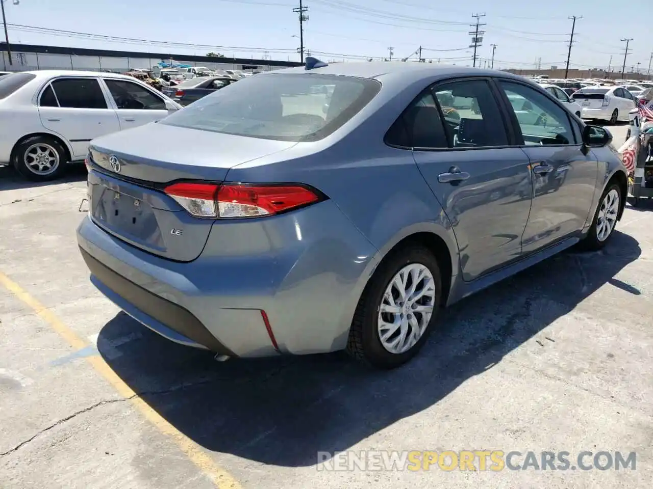 4 Photograph of a damaged car 5YFEPRAE9LP121703 TOYOTA COROLLA 2020