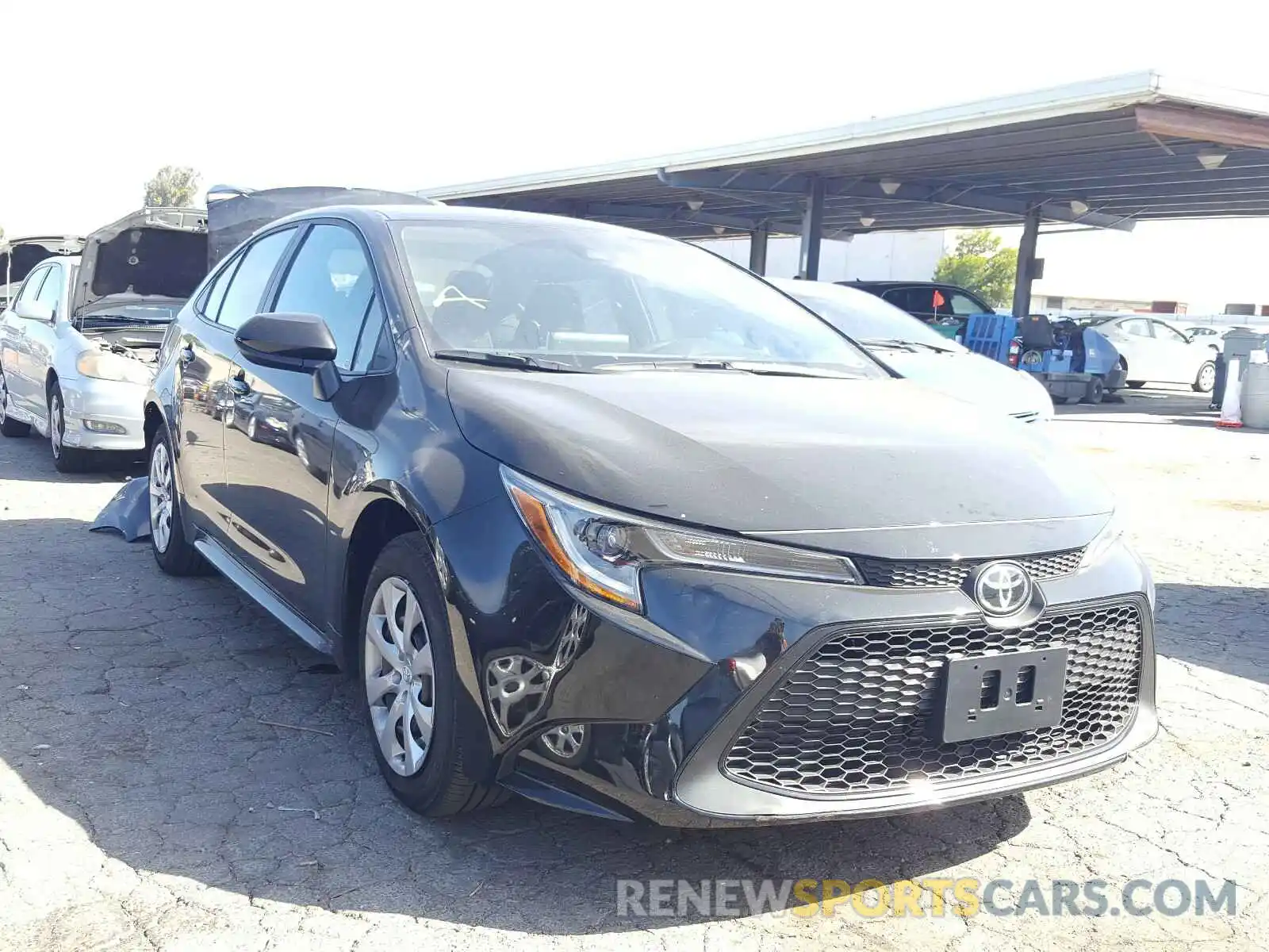 1 Photograph of a damaged car 5YFEPRAE9LP125184 TOYOTA COROLLA 2020