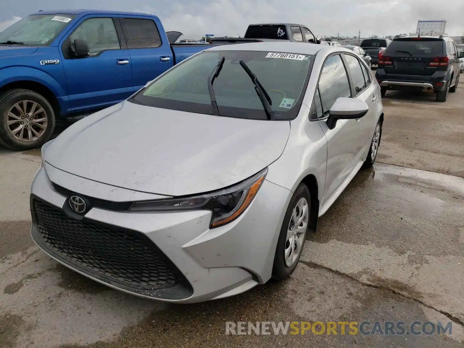 2 Photograph of a damaged car 5YFEPRAE9LP126934 TOYOTA COROLLA 2020