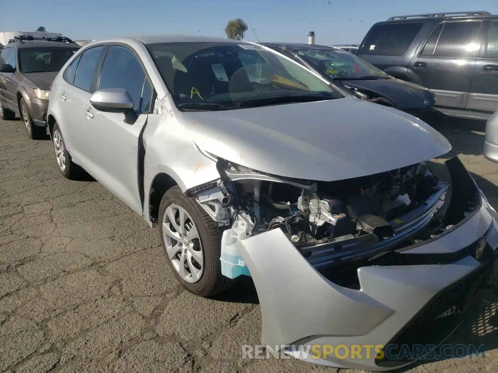 1 Photograph of a damaged car 5YFEPRAE9LP129042 TOYOTA COROLLA 2020