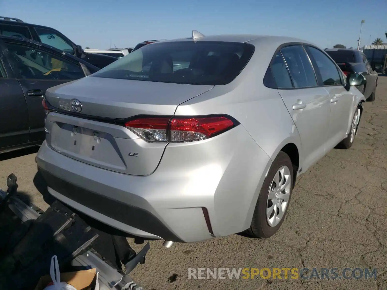 4 Photograph of a damaged car 5YFEPRAE9LP129042 TOYOTA COROLLA 2020