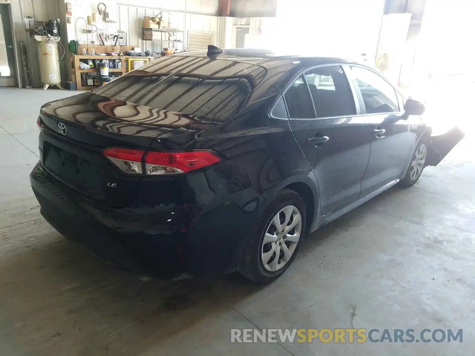 4 Photograph of a damaged car 5YFEPRAE9LP129333 TOYOTA COROLLA 2020