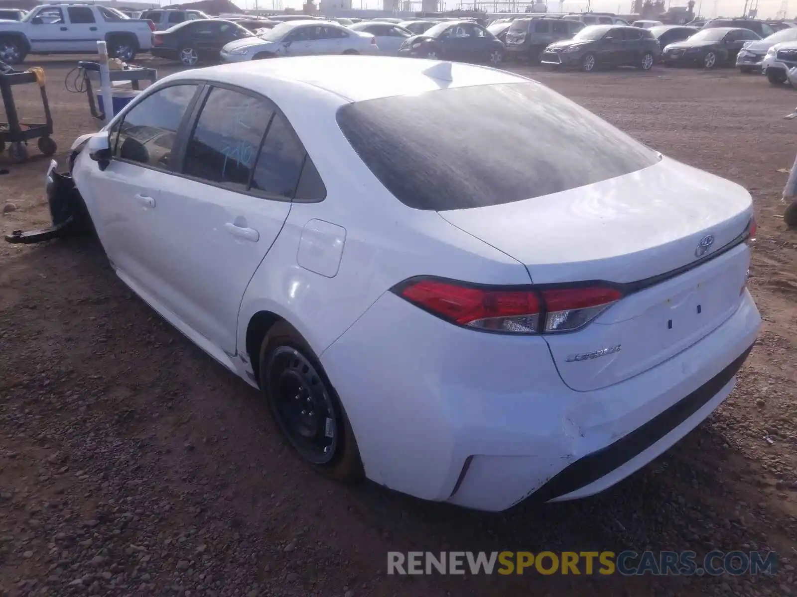 3 Photograph of a damaged car 5YFEPRAE9LP130692 TOYOTA COROLLA 2020