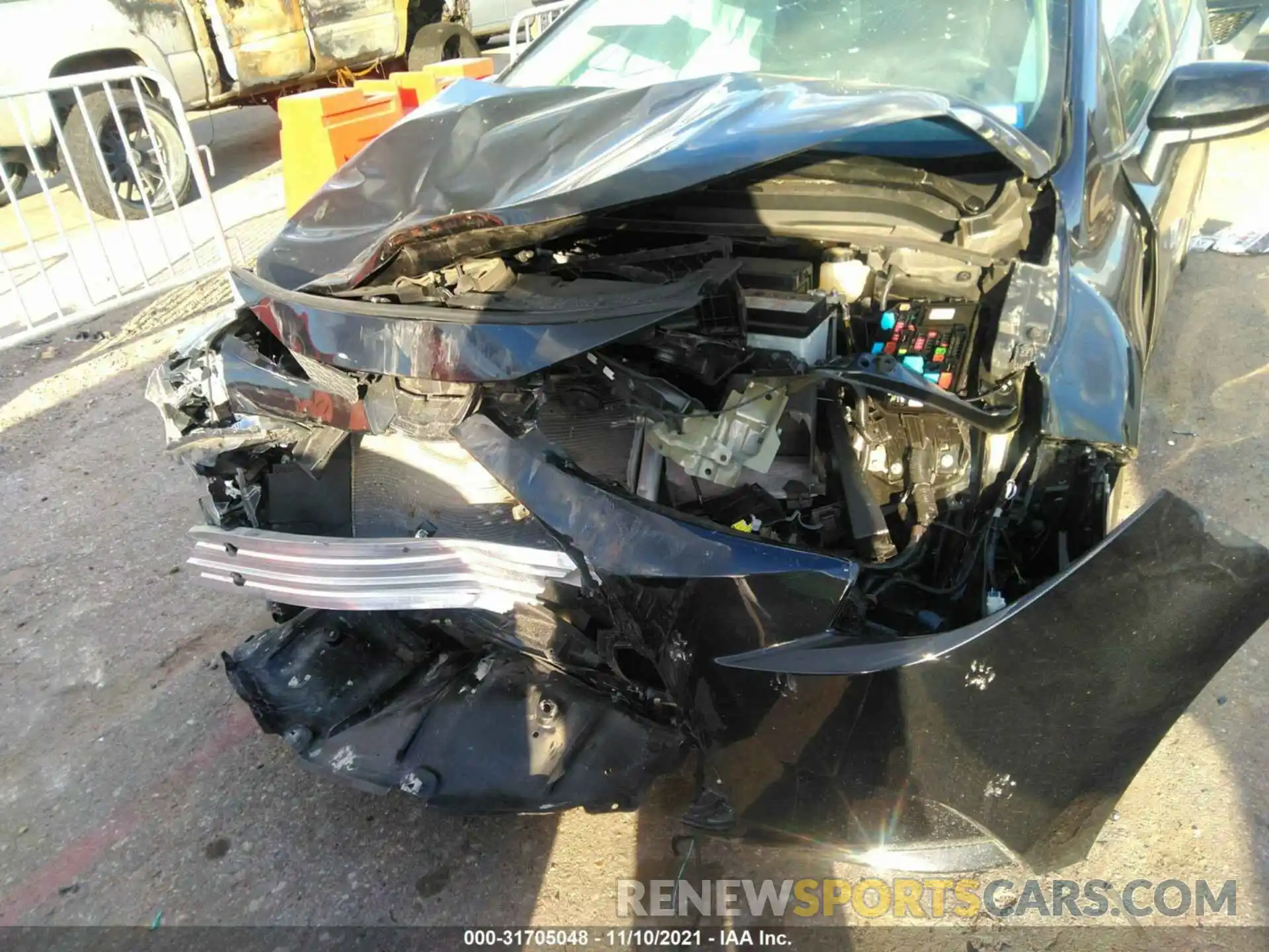 6 Photograph of a damaged car 5YFEPRAE9LP131972 TOYOTA COROLLA 2020