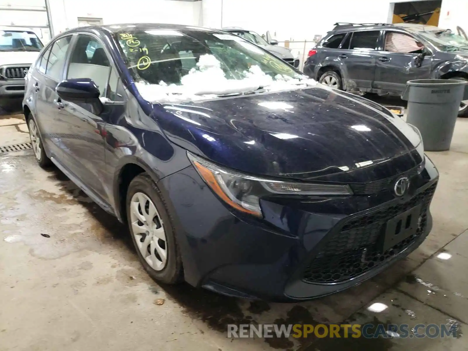 1 Photograph of a damaged car 5YFEPRAE9LP132510 TOYOTA COROLLA 2020