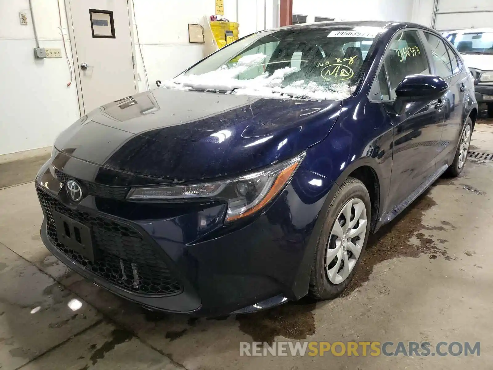 2 Photograph of a damaged car 5YFEPRAE9LP132510 TOYOTA COROLLA 2020