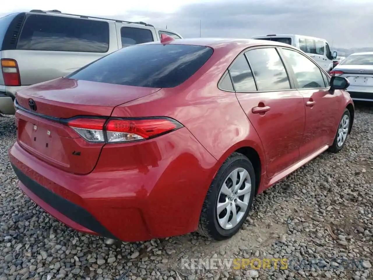 4 Photograph of a damaged car 5YFEPRAE9LP132569 TOYOTA COROLLA 2020