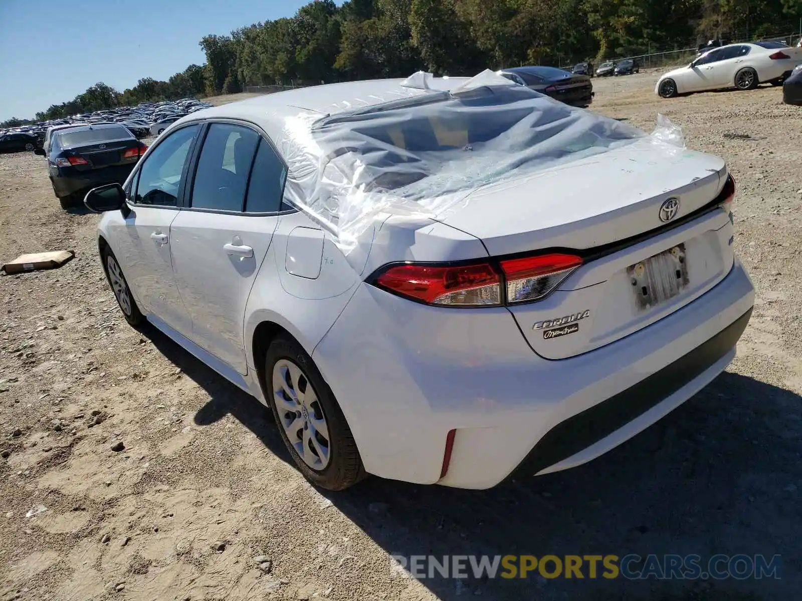 3 Photograph of a damaged car 5YFEPRAE9LP136461 TOYOTA COROLLA 2020