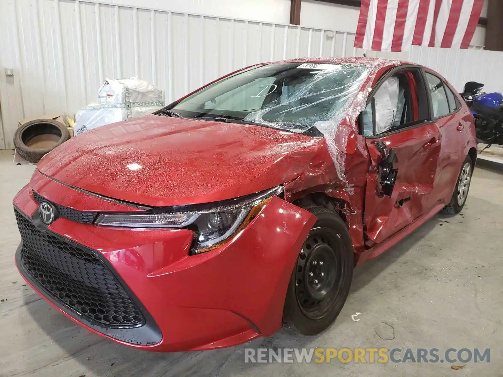 2 Photograph of a damaged car 5YFEPRAE9LP138694 TOYOTA COROLLA 2020