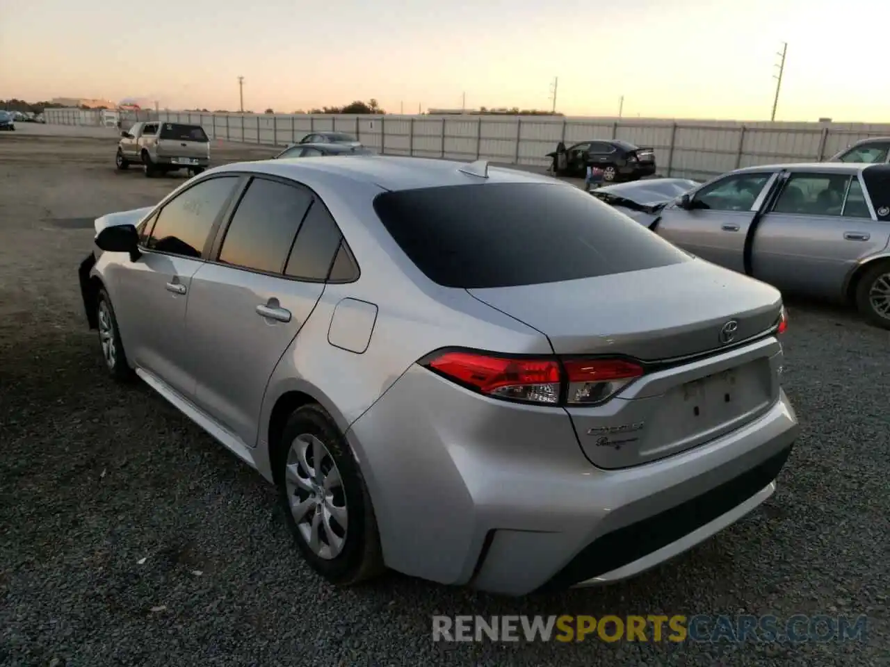 3 Photograph of a damaged car 5YFEPRAE9LP139232 TOYOTA COROLLA 2020