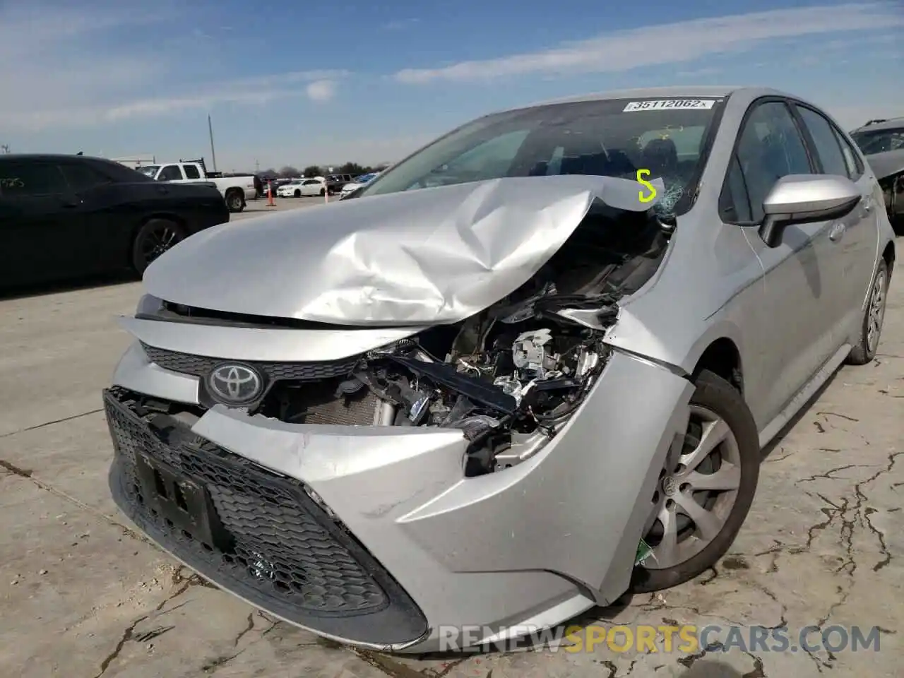 2 Photograph of a damaged car 5YFEPRAE9LP139800 TOYOTA COROLLA 2020