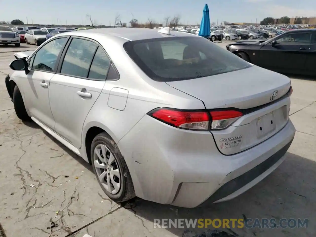 3 Photograph of a damaged car 5YFEPRAE9LP139800 TOYOTA COROLLA 2020