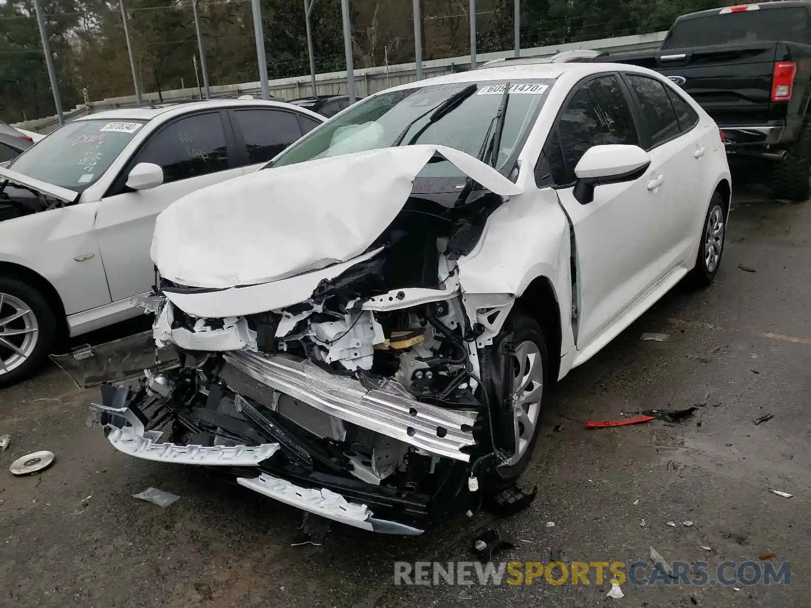 2 Photograph of a damaged car 5YFEPRAE9LP140395 TOYOTA COROLLA 2020