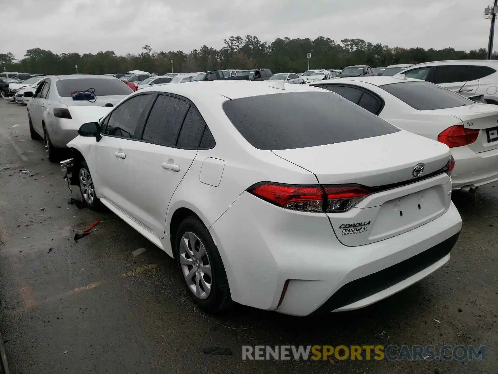 3 Photograph of a damaged car 5YFEPRAE9LP140395 TOYOTA COROLLA 2020