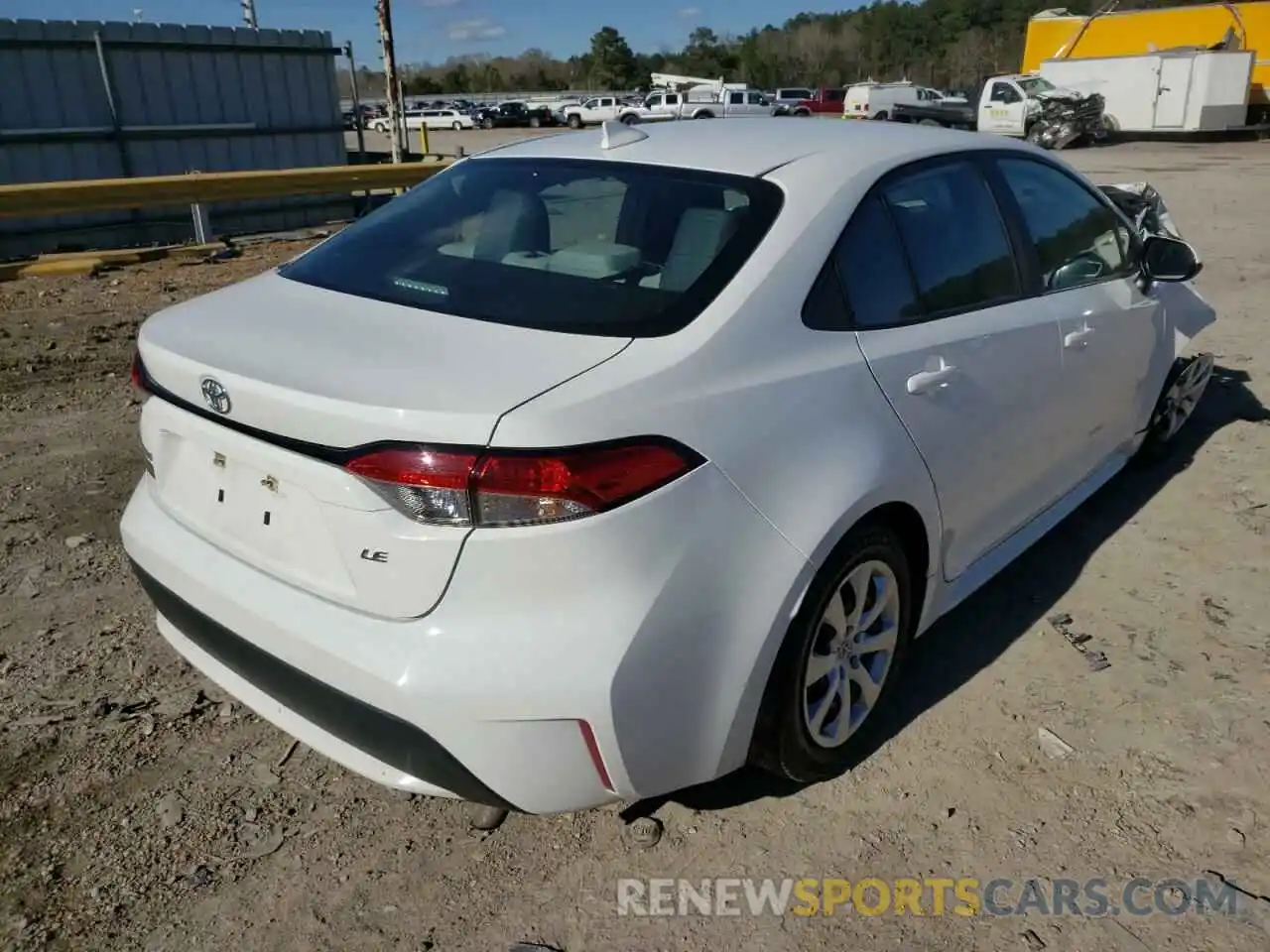 4 Photograph of a damaged car 5YFEPRAE9LP142731 TOYOTA COROLLA 2020