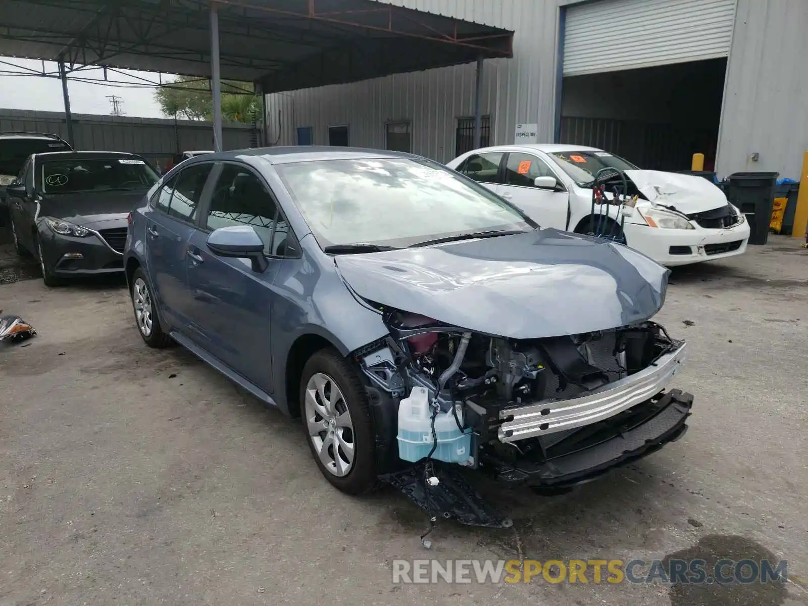 1 Photograph of a damaged car 5YFEPRAE9LP142972 TOYOTA COROLLA 2020