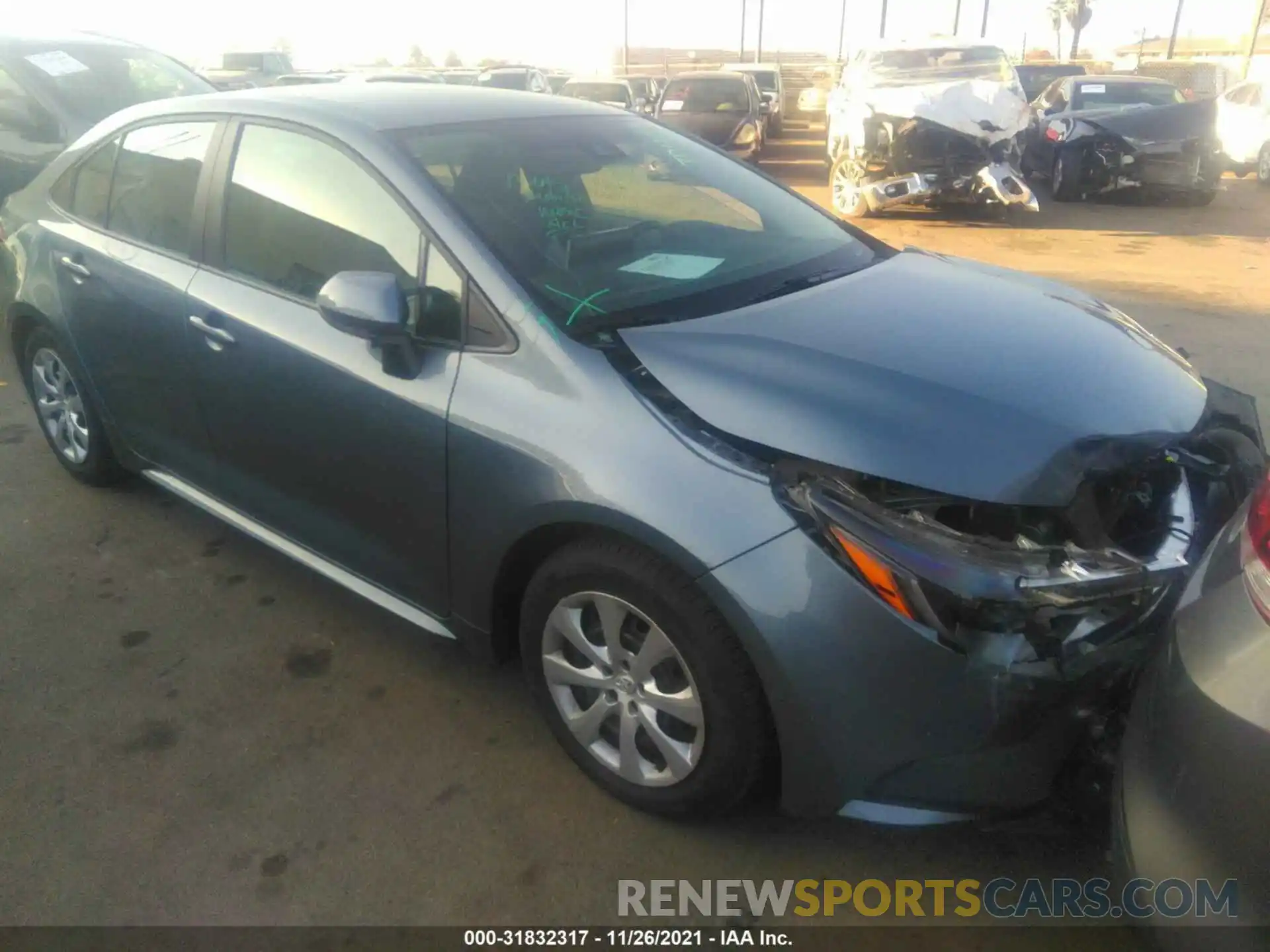 1 Photograph of a damaged car 5YFEPRAE9LP144124 TOYOTA COROLLA 2020