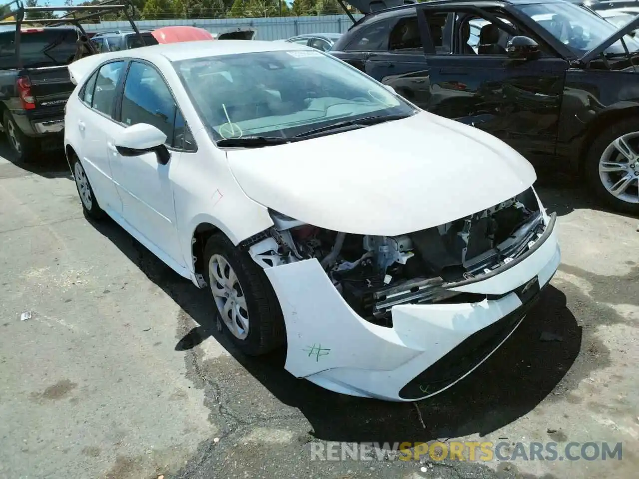 1 Photograph of a damaged car 5YFEPRAE9LP145581 TOYOTA COROLLA 2020