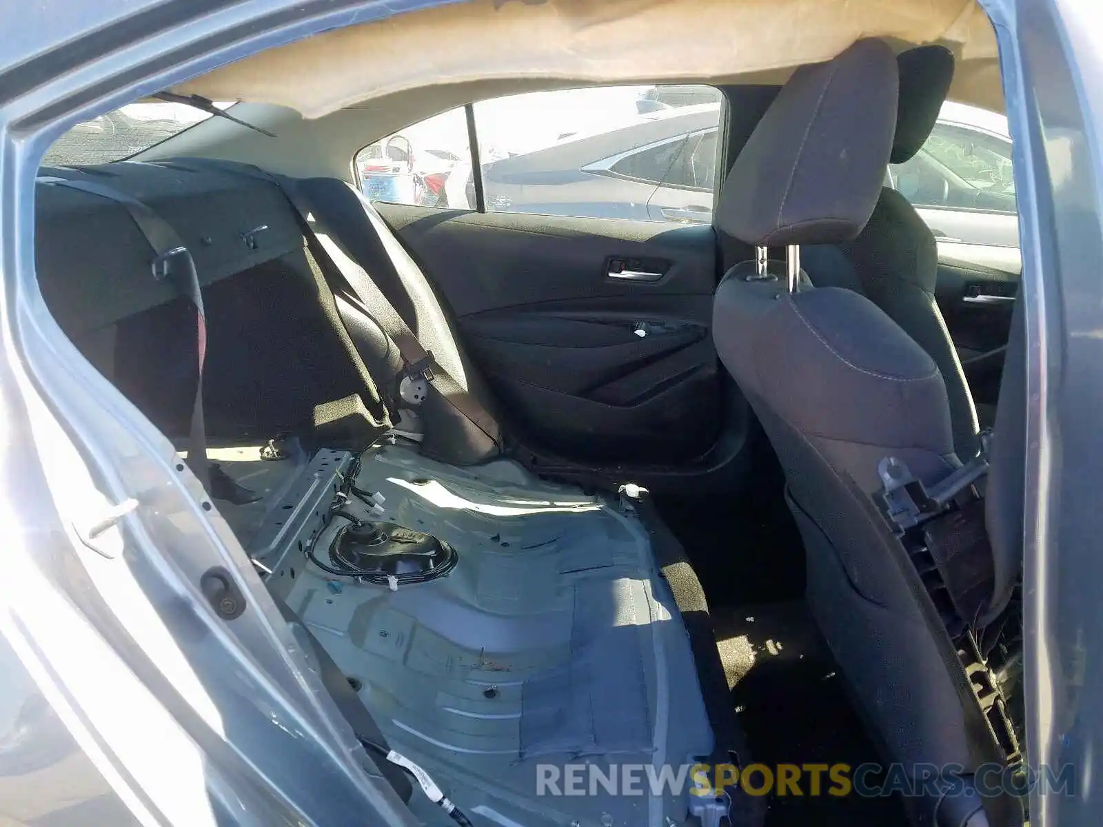 6 Photograph of a damaged car 5YFEPRAEXLP005779 TOYOTA COROLLA 2020