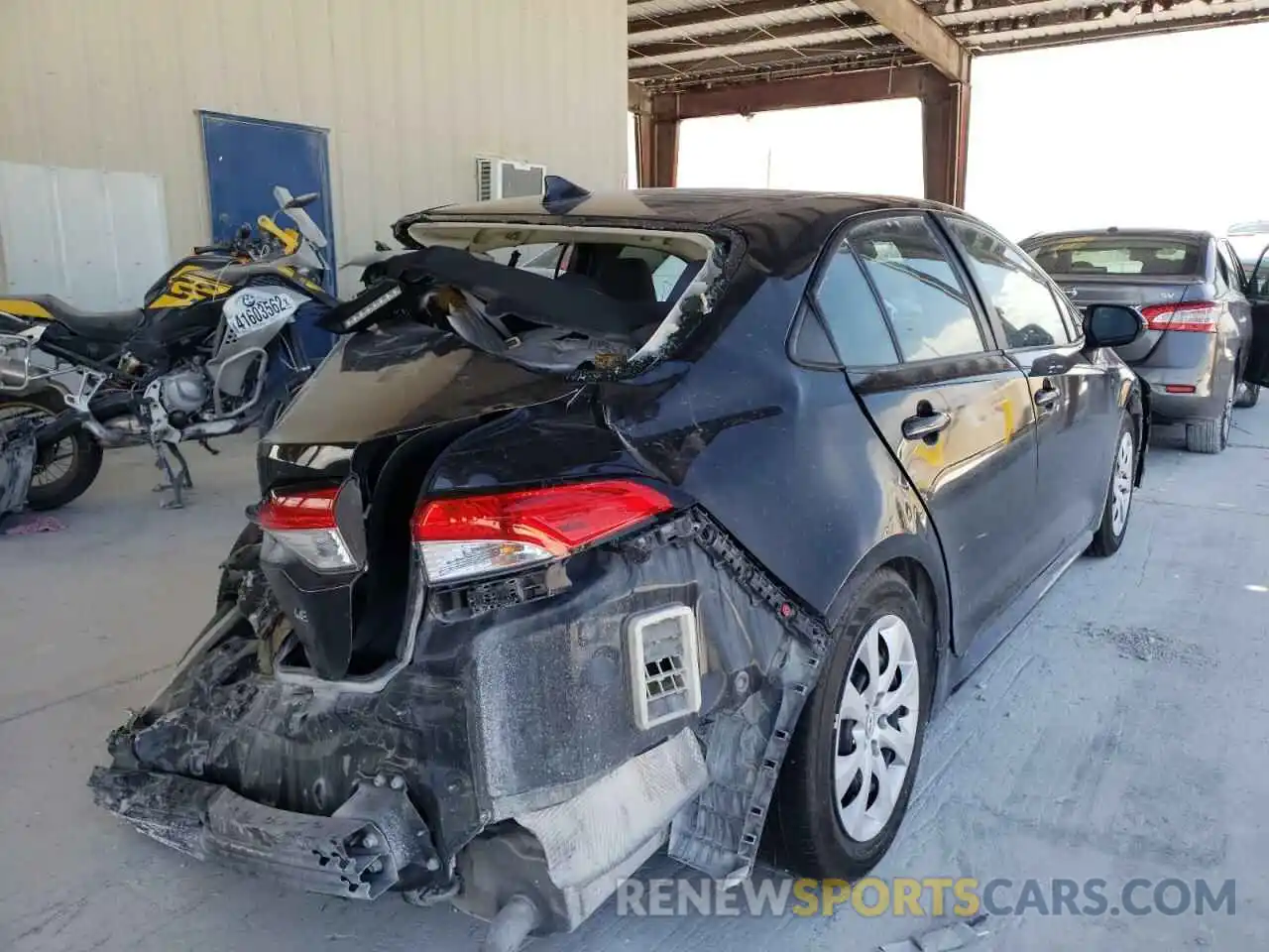 4 Photograph of a damaged car 5YFEPRAEXLP007063 TOYOTA COROLLA 2020