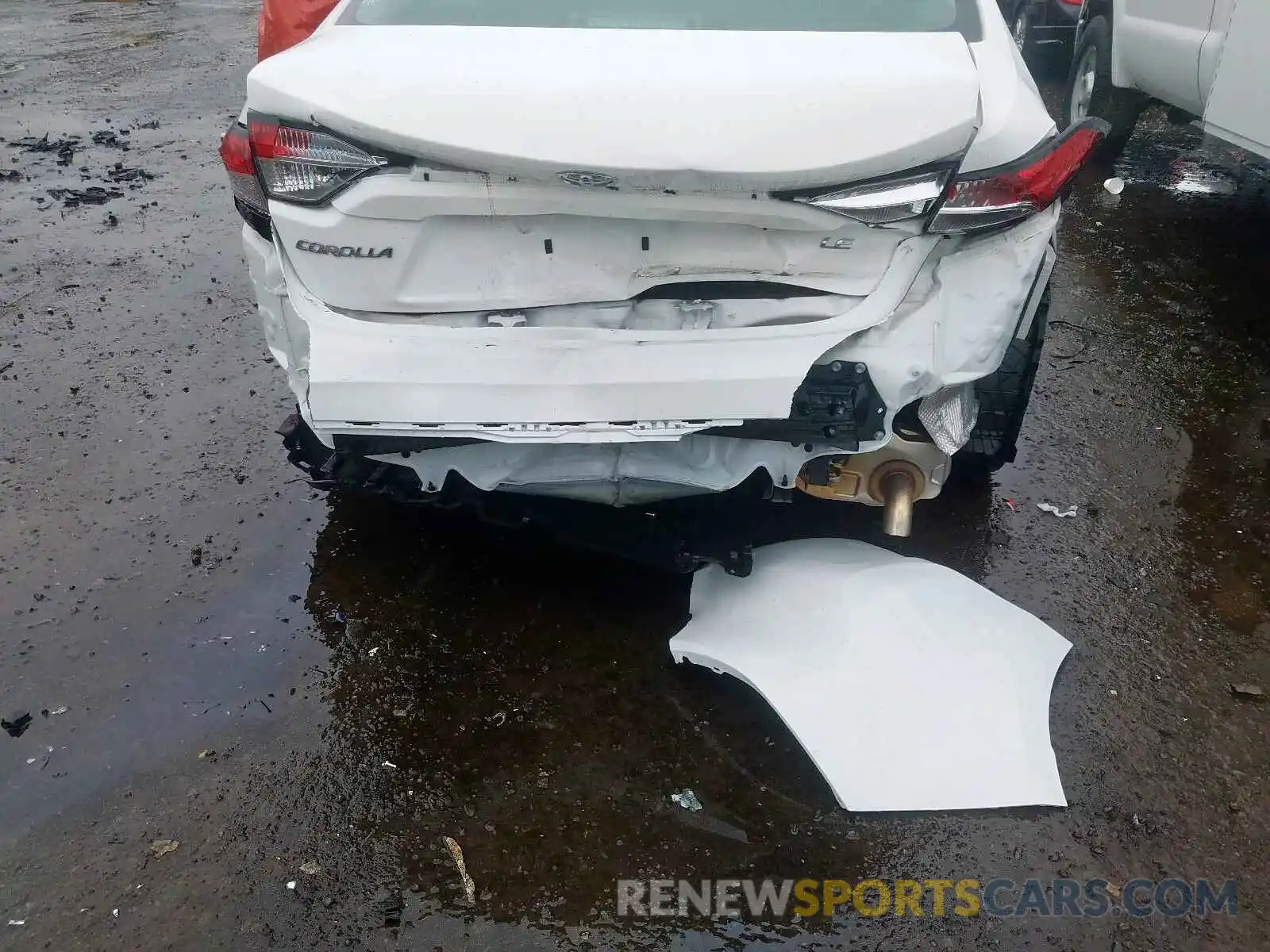 9 Photograph of a damaged car 5YFEPRAEXLP007211 TOYOTA COROLLA 2020