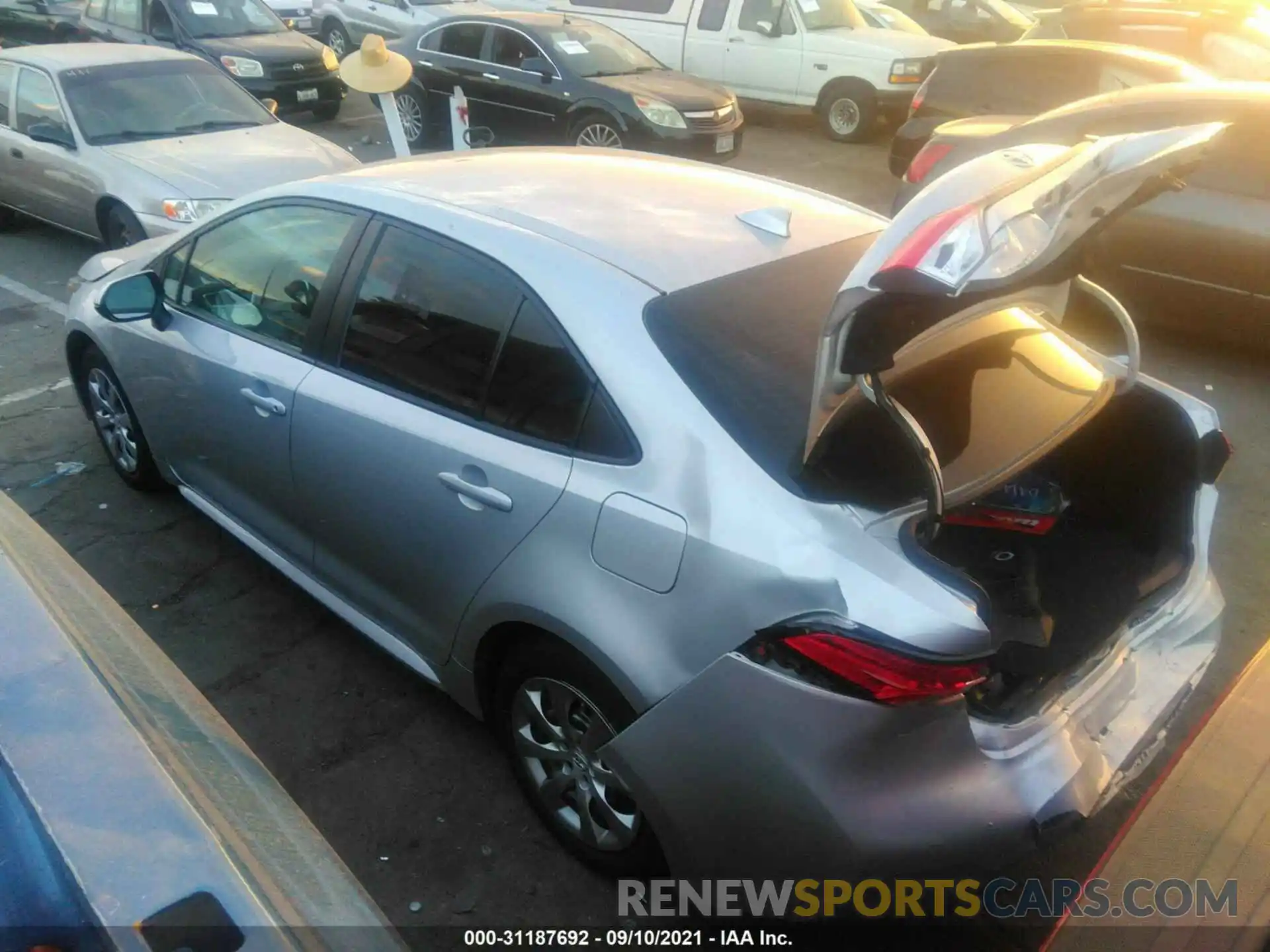 3 Photograph of a damaged car 5YFEPRAEXLP007581 TOYOTA COROLLA 2020