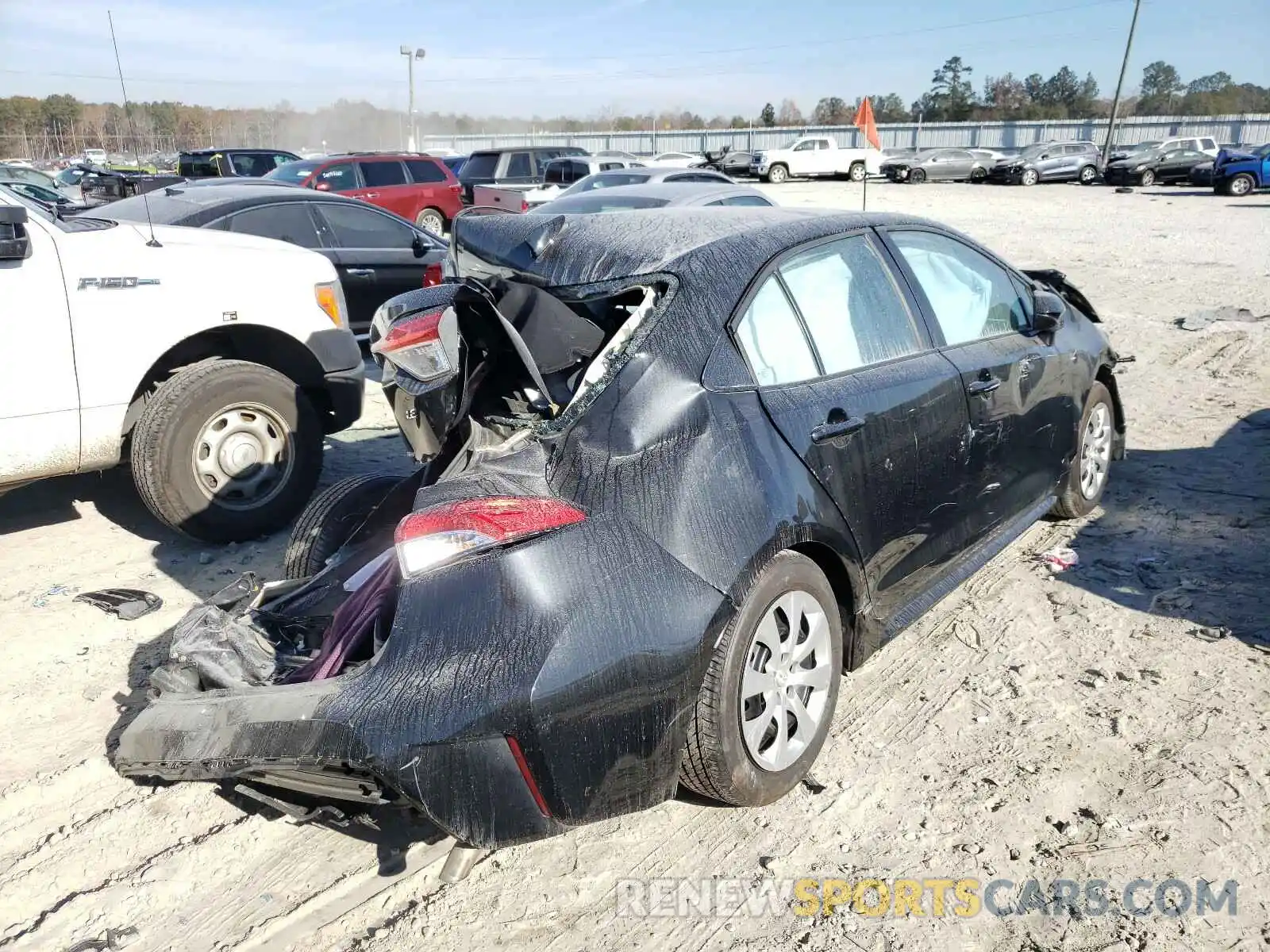 4 Фотография поврежденного автомобиля 5YFEPRAEXLP008164 TOYOTA COROLLA 2020