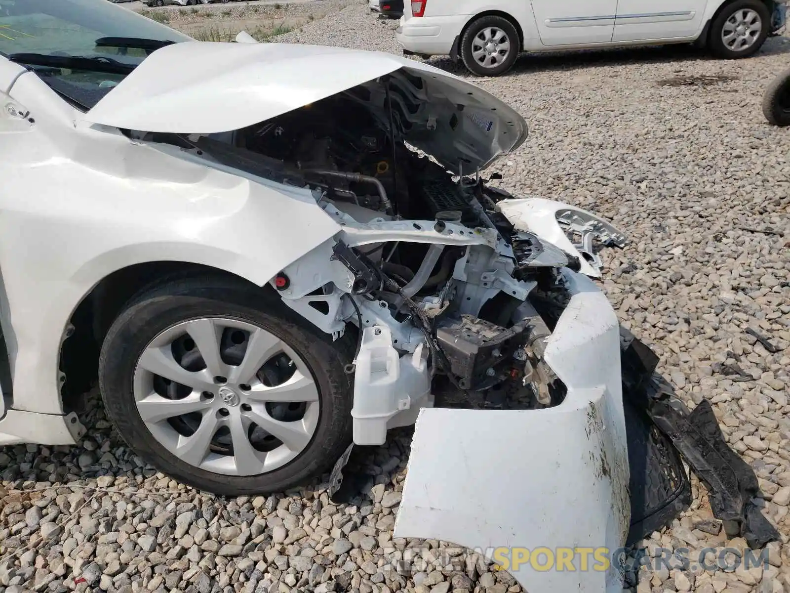 9 Photograph of a damaged car 5YFEPRAEXLP012988 TOYOTA COROLLA 2020