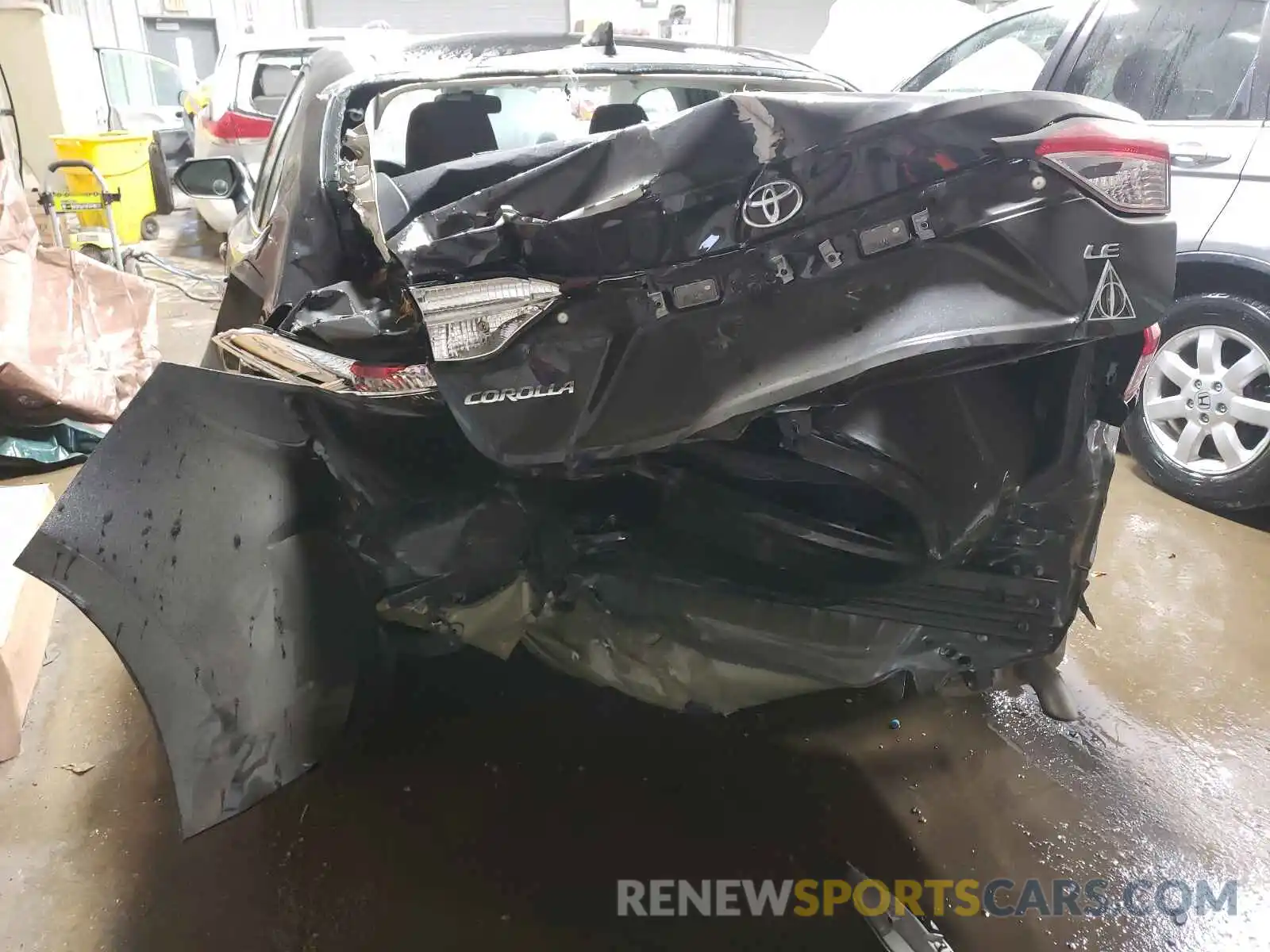 9 Photograph of a damaged car 5YFEPRAEXLP015423 TOYOTA COROLLA 2020