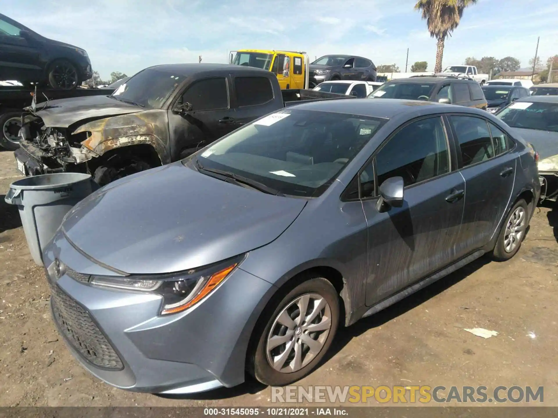 2 Photograph of a damaged car 5YFEPRAEXLP015924 TOYOTA COROLLA 2020