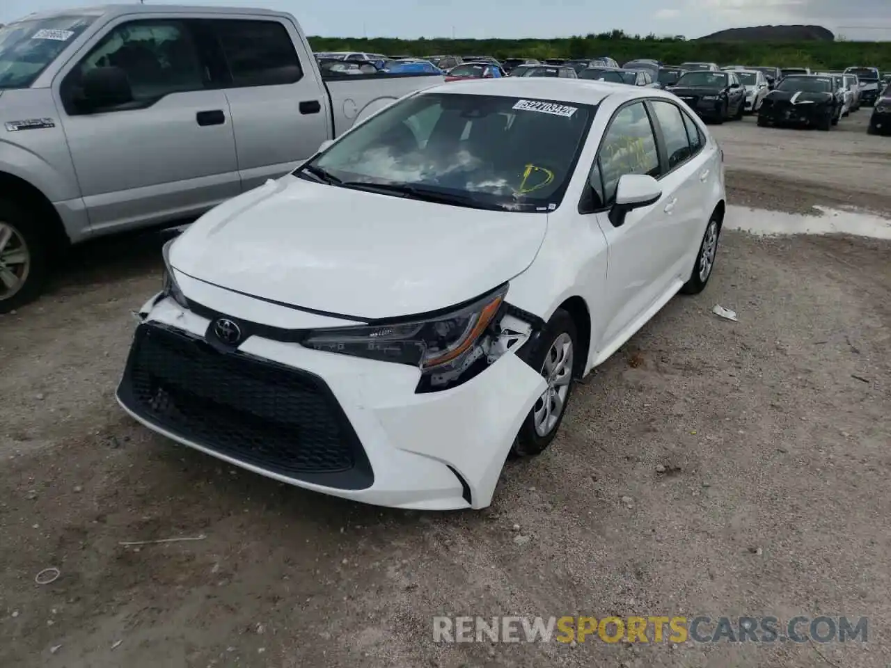 2 Photograph of a damaged car 5YFEPRAEXLP019004 TOYOTA COROLLA 2020