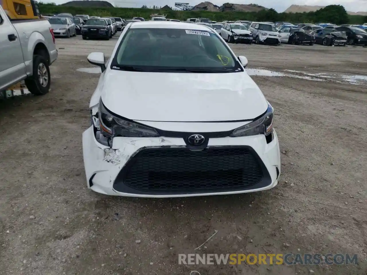 9 Photograph of a damaged car 5YFEPRAEXLP019004 TOYOTA COROLLA 2020