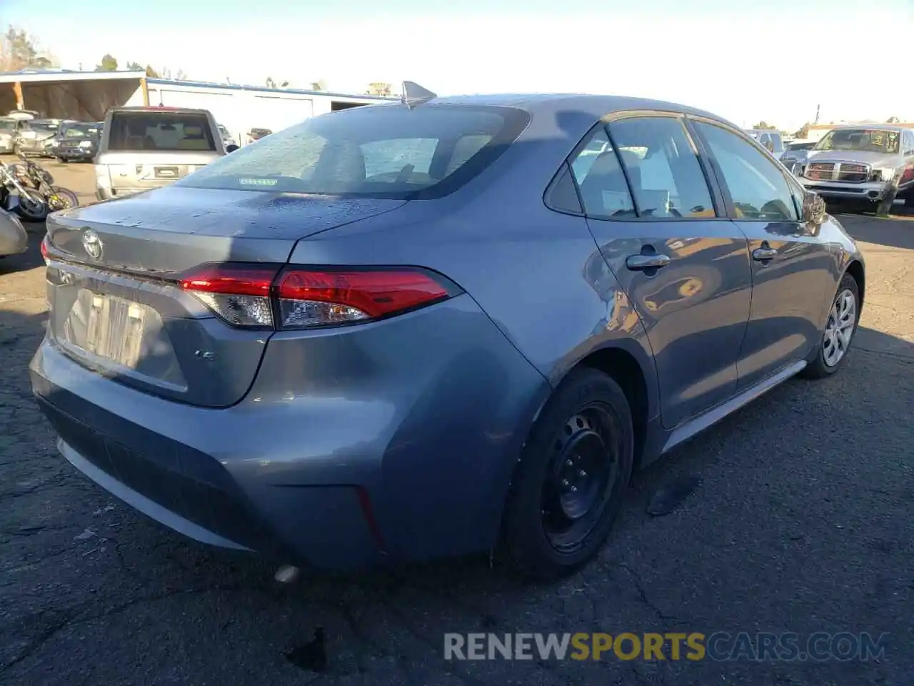 4 Photograph of a damaged car 5YFEPRAEXLP019214 TOYOTA COROLLA 2020