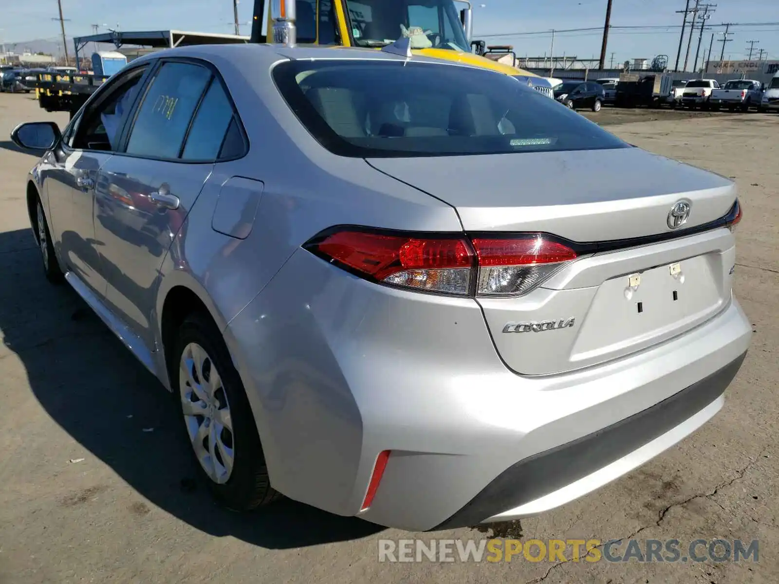 3 Photograph of a damaged car 5YFEPRAEXLP020699 TOYOTA COROLLA 2020