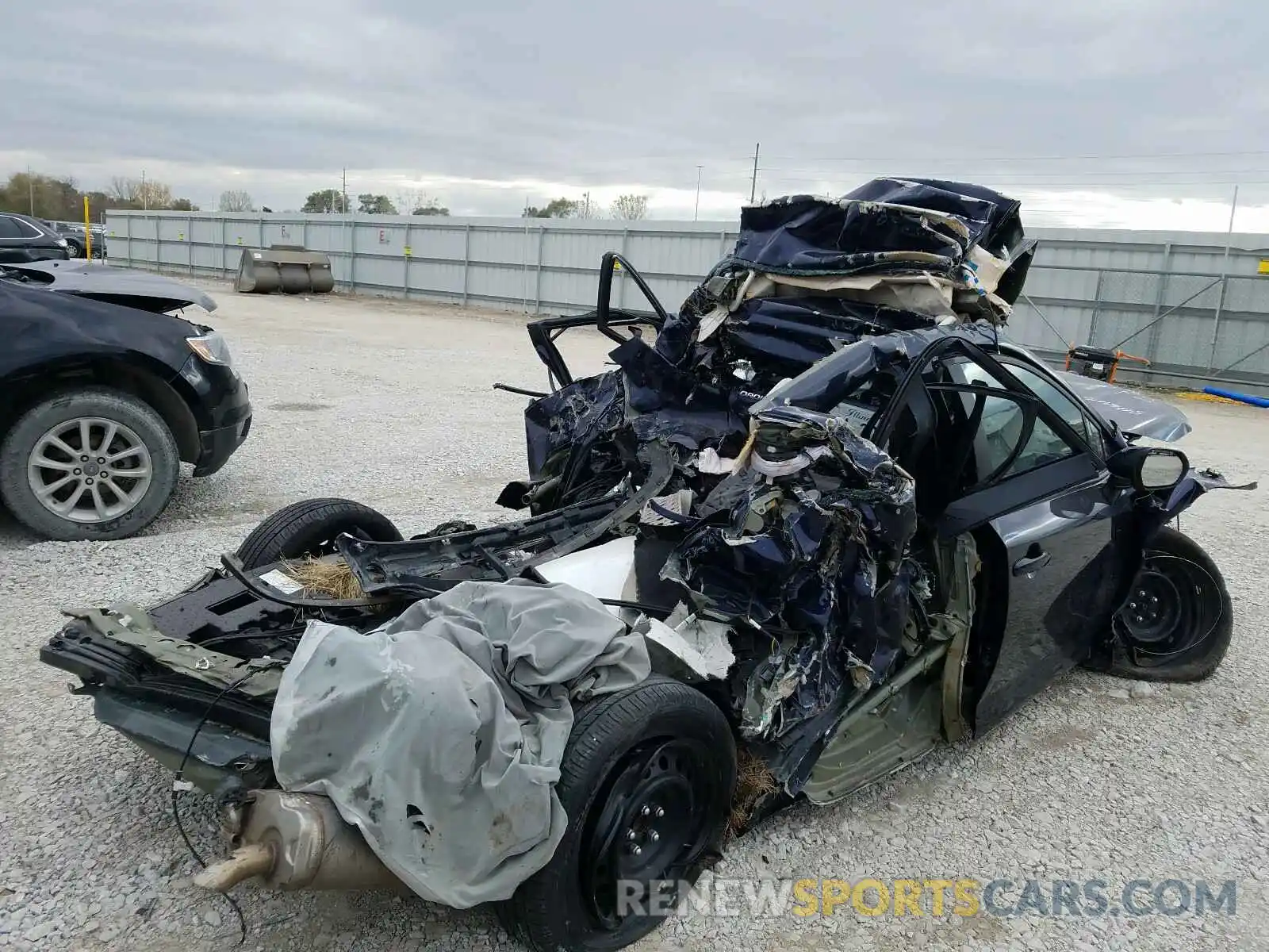 4 Photograph of a damaged car 5YFEPRAEXLP021688 TOYOTA COROLLA 2020