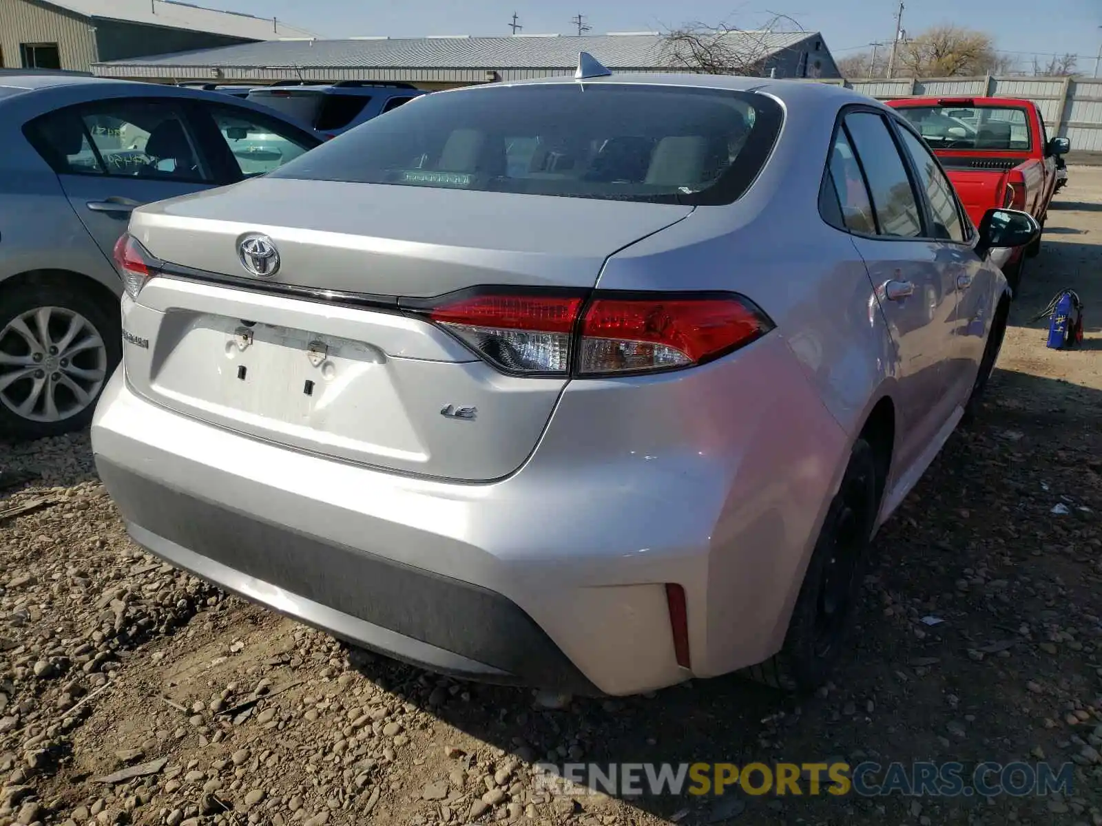 4 Photograph of a damaged car 5YFEPRAEXLP021822 TOYOTA COROLLA 2020