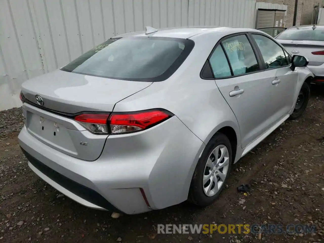 4 Photograph of a damaged car 5YFEPRAEXLP023196 TOYOTA COROLLA 2020