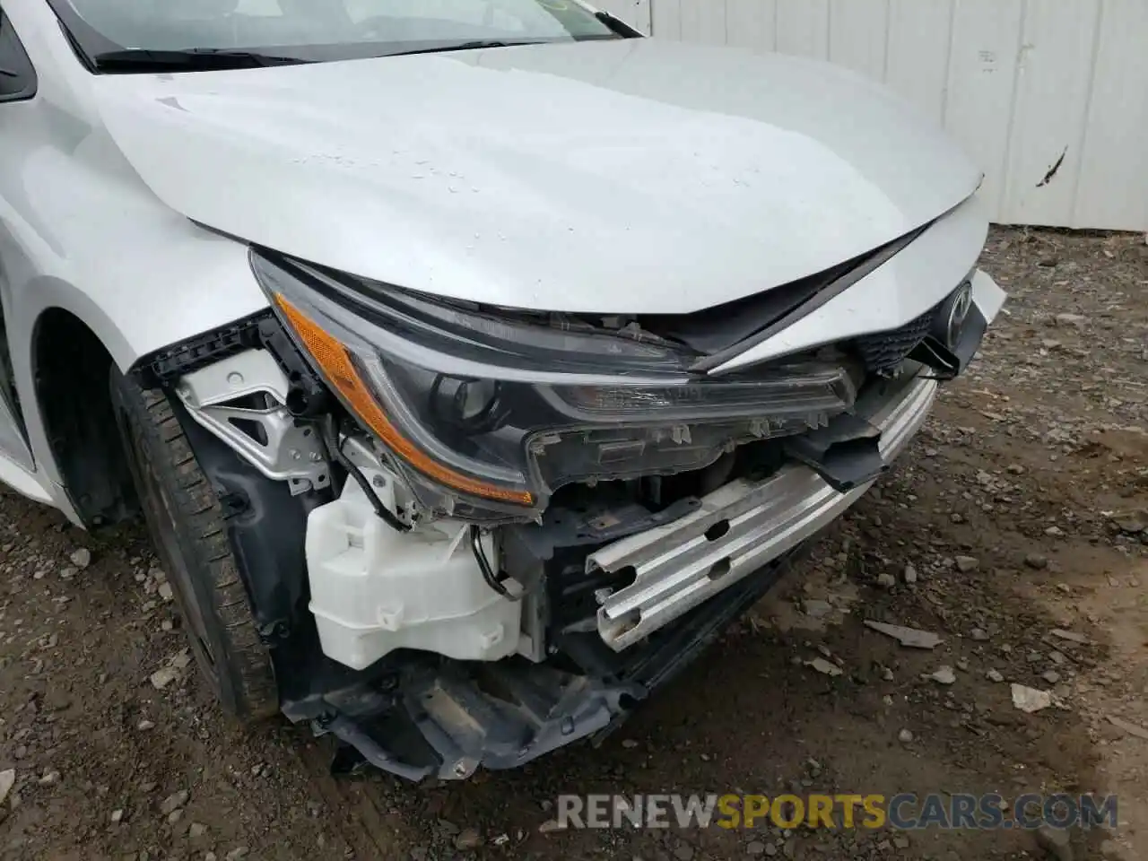 9 Photograph of a damaged car 5YFEPRAEXLP023196 TOYOTA COROLLA 2020