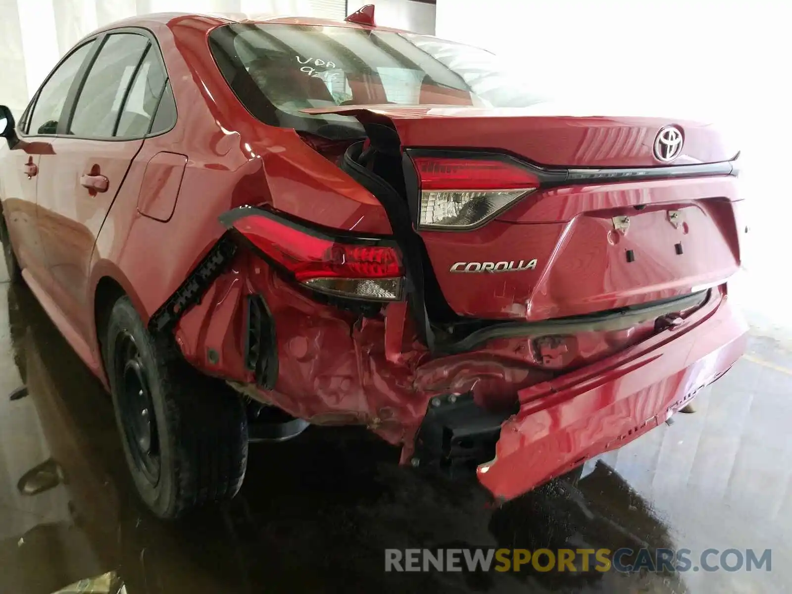 9 Photograph of a damaged car 5YFEPRAEXLP025014 TOYOTA COROLLA 2020