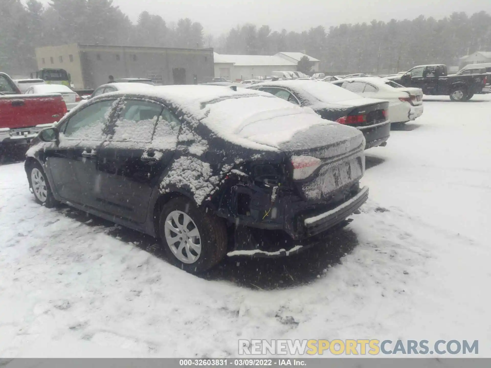 3 Photograph of a damaged car 5YFEPRAEXLP026180 TOYOTA COROLLA 2020