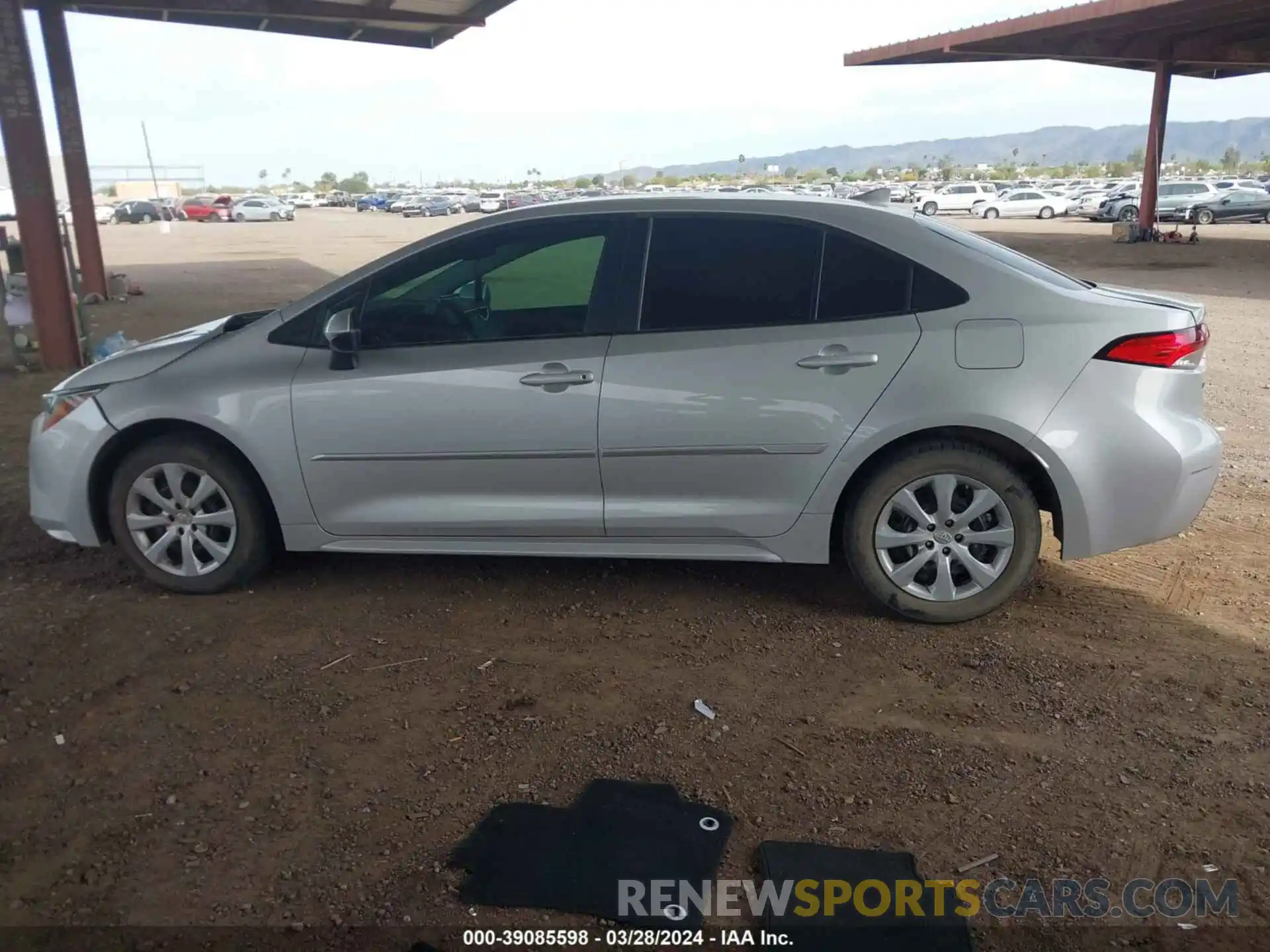 14 Photograph of a damaged car 5YFEPRAEXLP027572 TOYOTA COROLLA 2020