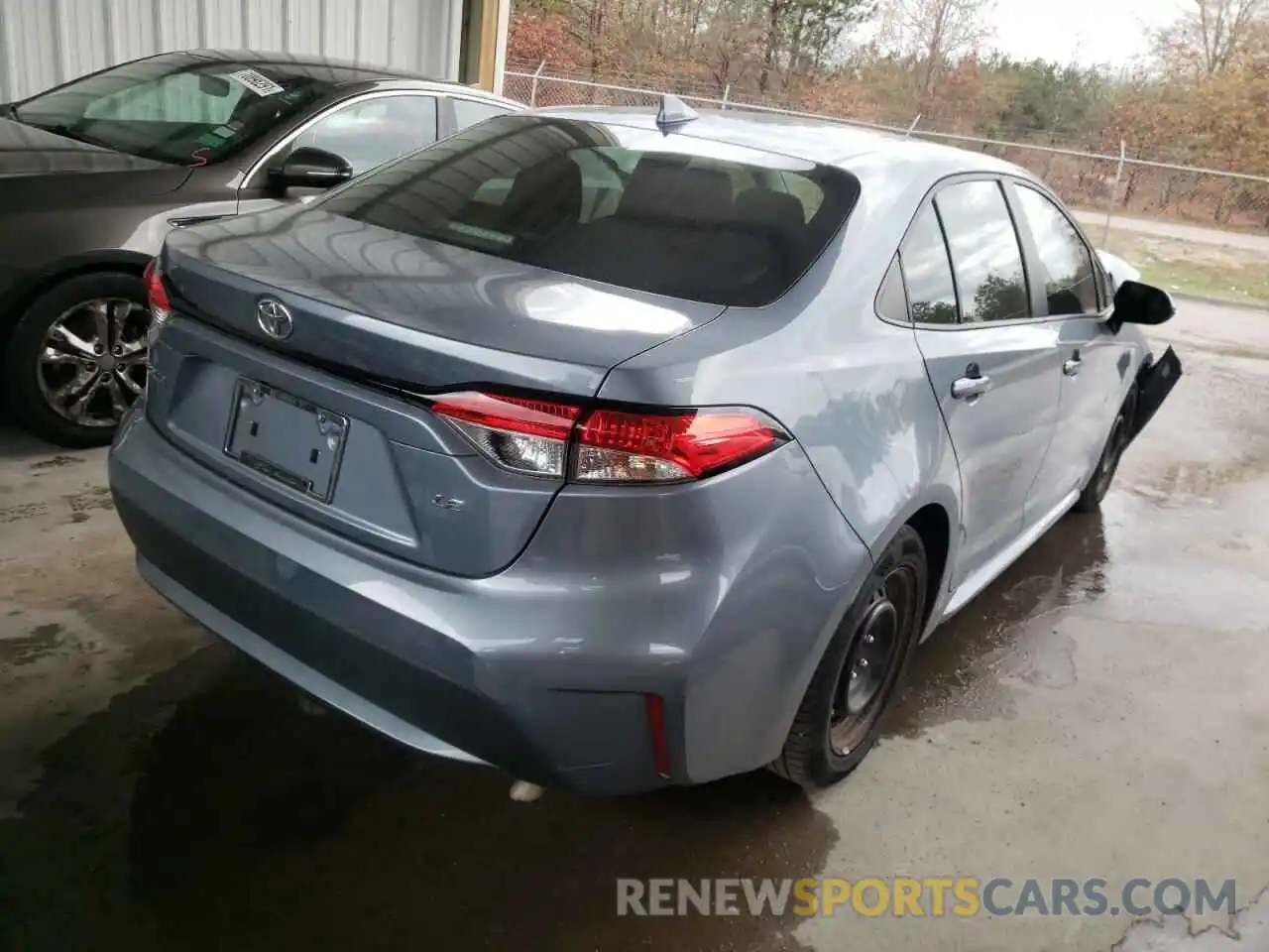 4 Photograph of a damaged car 5YFEPRAEXLP027832 TOYOTA COROLLA 2020