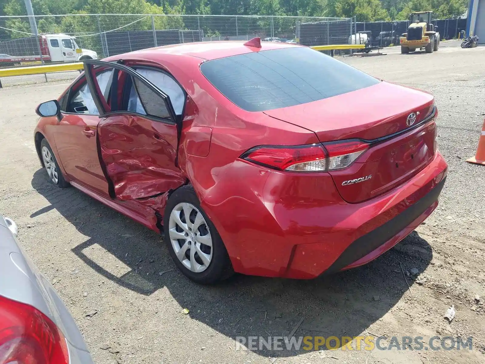 3 Photograph of a damaged car 5YFEPRAEXLP028723 TOYOTA COROLLA 2020