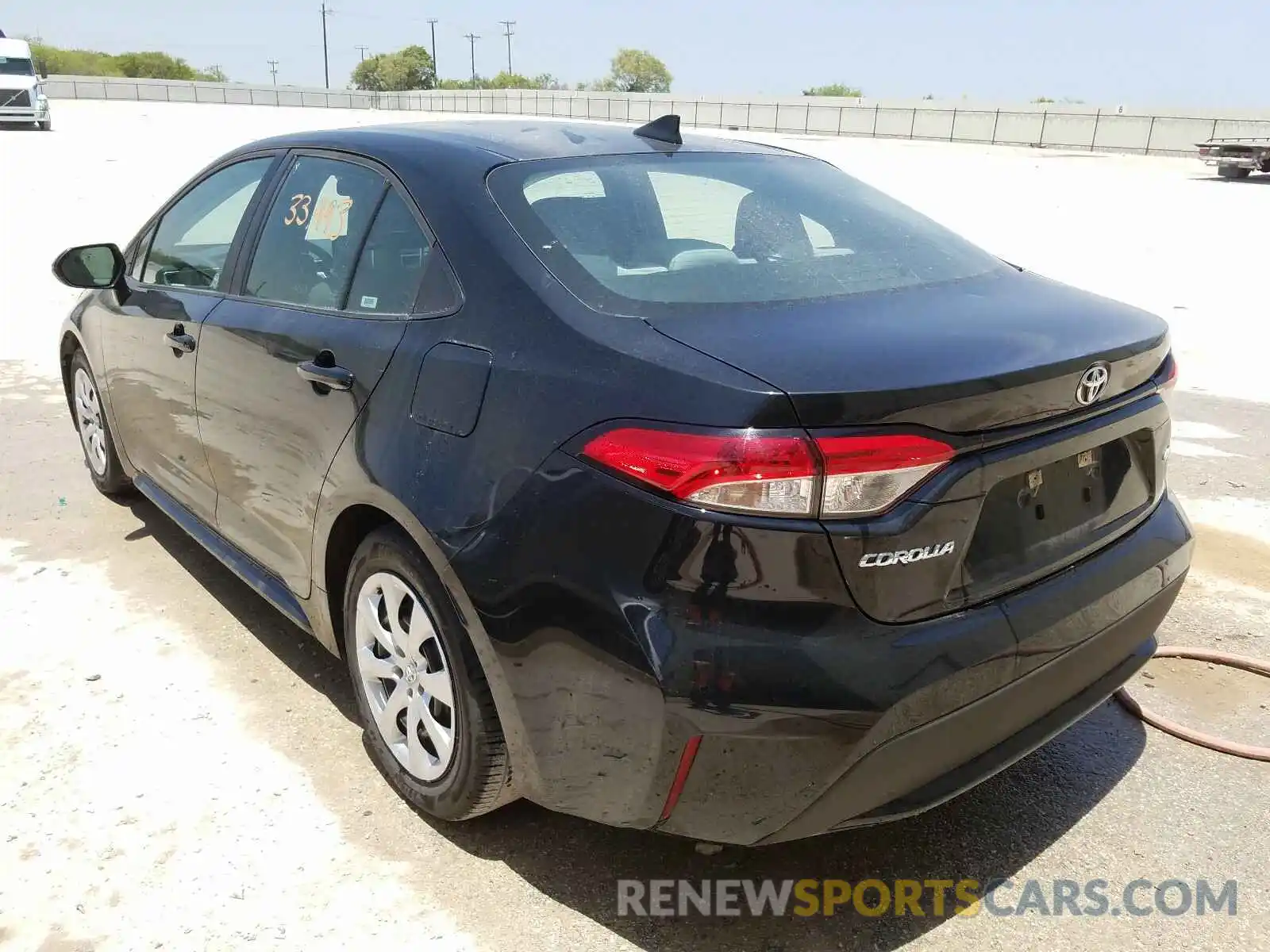 3 Photograph of a damaged car 5YFEPRAEXLP028866 TOYOTA COROLLA 2020