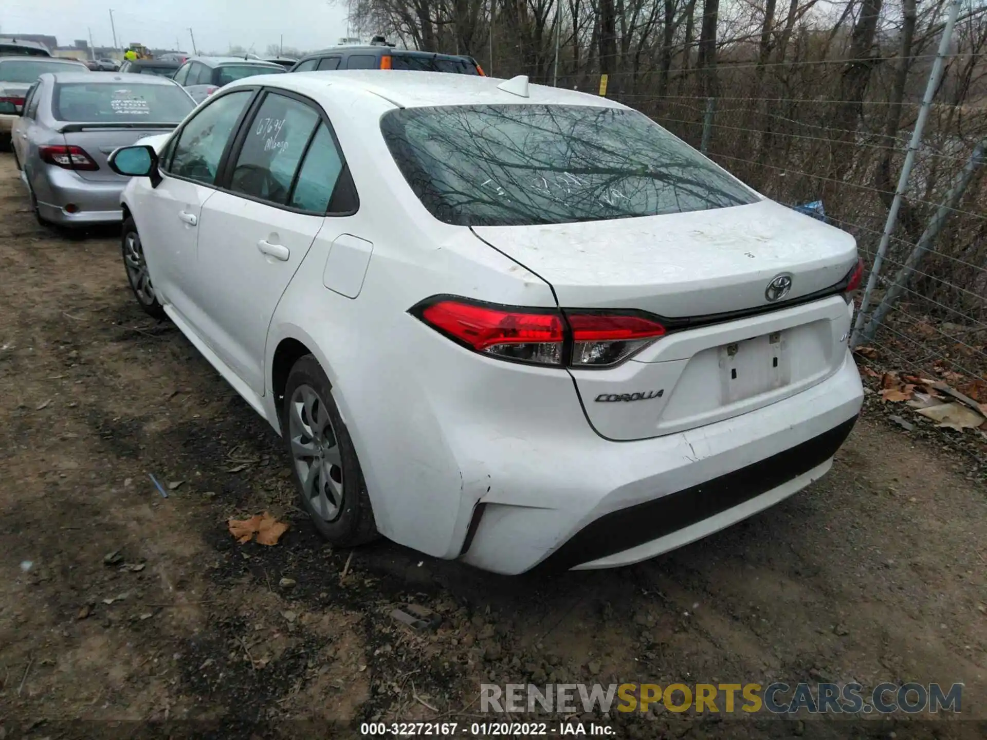 3 Photograph of a damaged car 5YFEPRAEXLP030018 TOYOTA COROLLA 2020