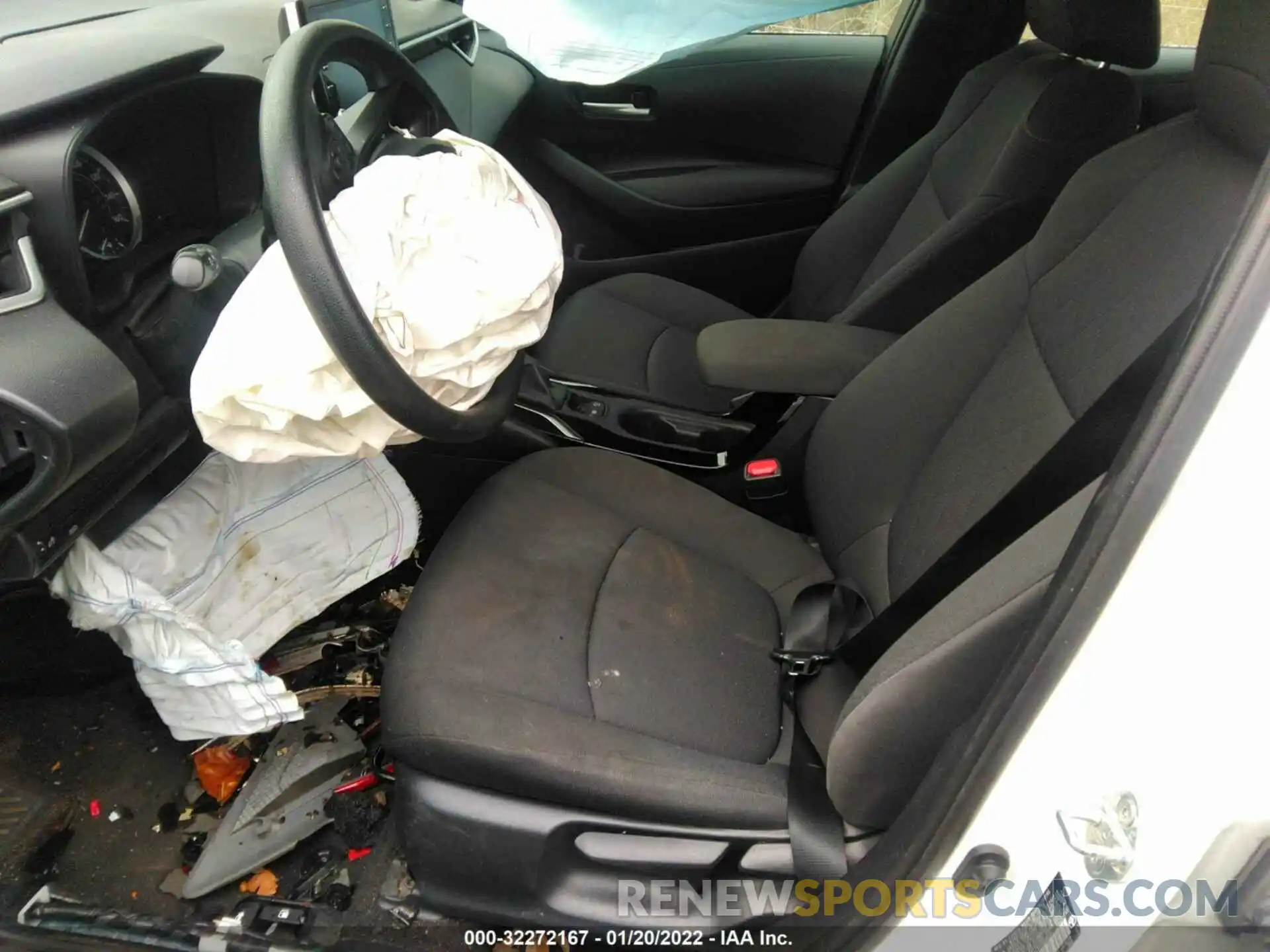 5 Photograph of a damaged car 5YFEPRAEXLP030018 TOYOTA COROLLA 2020