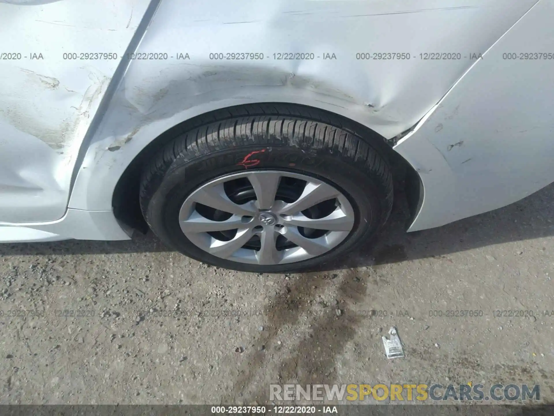 14 Photograph of a damaged car 5YFEPRAEXLP031525 TOYOTA COROLLA 2020