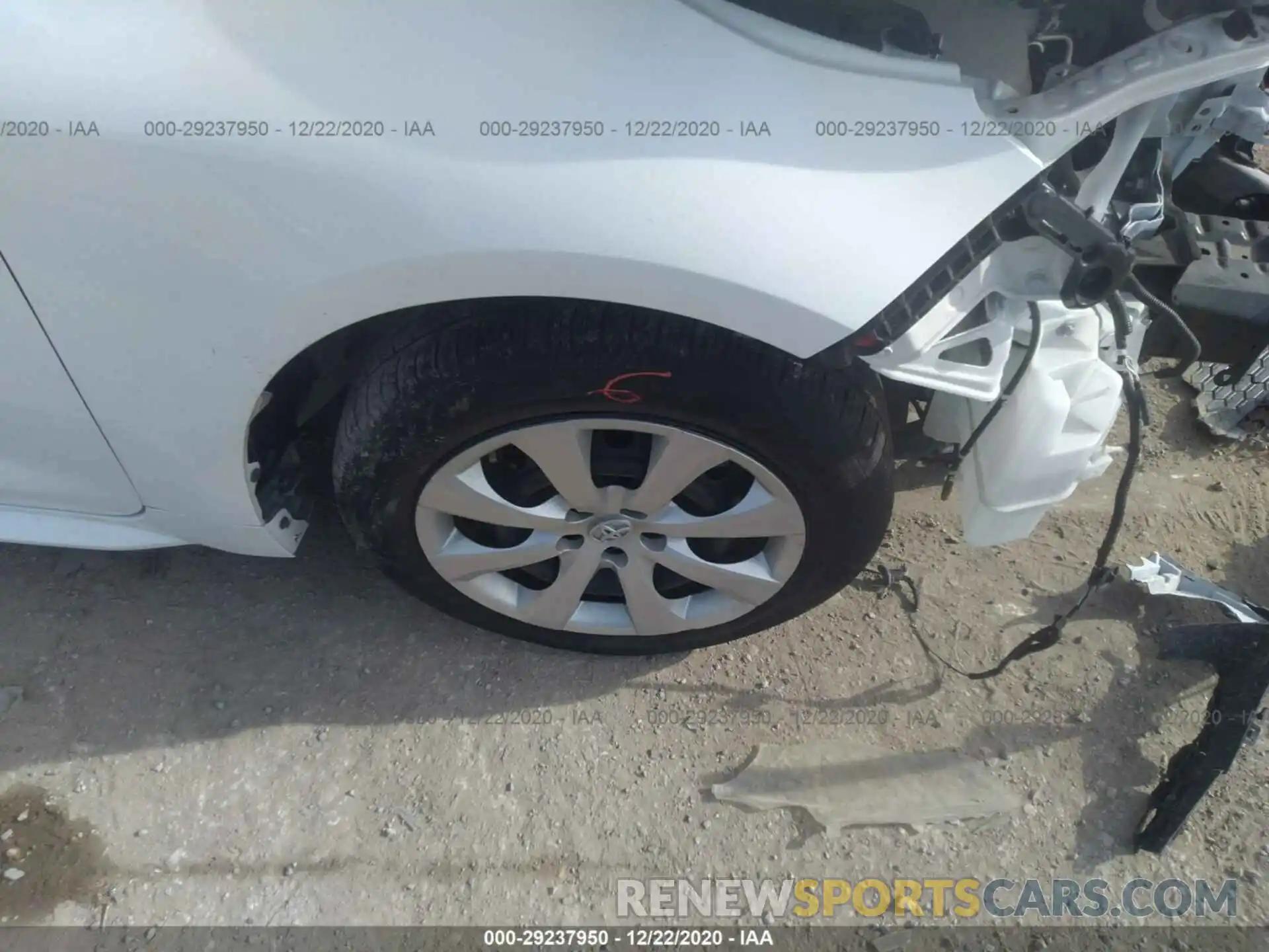15 Photograph of a damaged car 5YFEPRAEXLP031525 TOYOTA COROLLA 2020